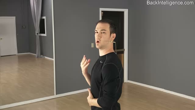 옆에서 본 시작 자세 — 머리가 살짝 앞으로 나온 평소 자세